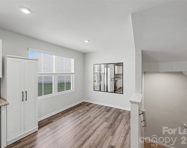 6042 Cutwater Circle - Photo Thumbnail 13