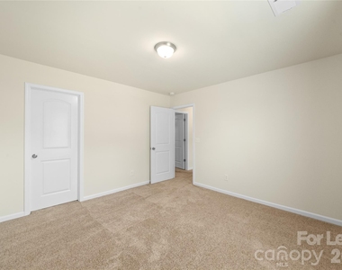 9517 Harvard Oak Court - Photo Thumbnail 23