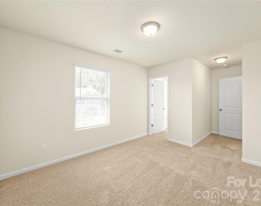 9517 Harvard Oak Court - Photo Thumbnail 20