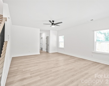 2007 Wilson Avenue - Photo Thumbnail 8
