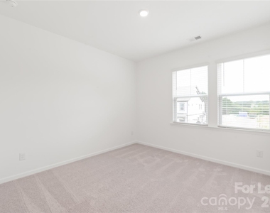 302 Silver Fleet Drive - Photo Thumbnail 36