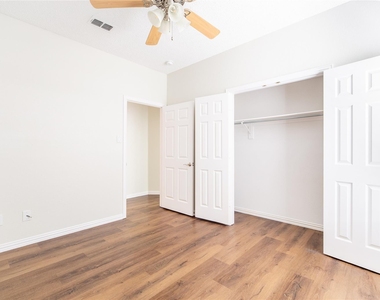 11301 New Orleans Drive - Photo Thumbnail 11