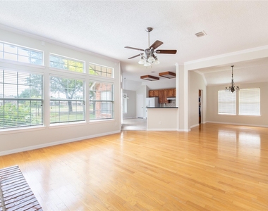 11301 New Orleans Drive - Photo Thumbnail 1