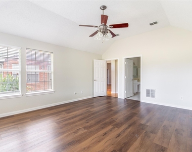 11301 New Orleans Drive - Photo Thumbnail 19