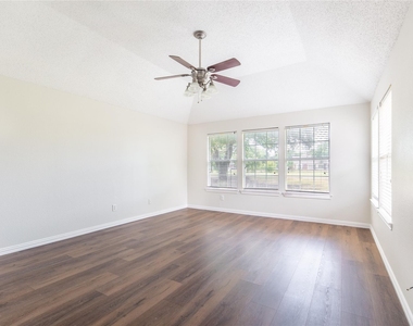 11301 New Orleans Drive - Photo Thumbnail 18