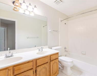 11301 New Orleans Drive - Photo Thumbnail 14