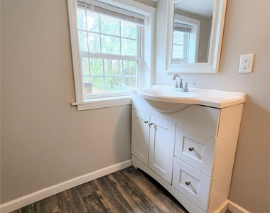 1423 Oakshade Avenue - Photo Thumbnail 13