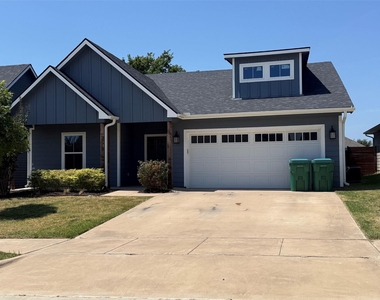 4906 Dry Creek Road - Photo Thumbnail 2