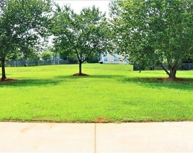 1218 Haden Drive - Photo Thumbnail 45