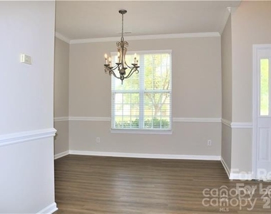1218 Haden Drive - Photo Thumbnail 10