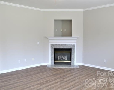 1218 Haden Drive - Photo Thumbnail 16