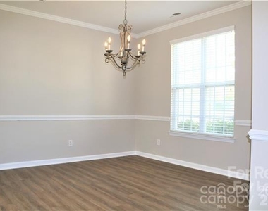 1218 Haden Drive - Photo Thumbnail 11