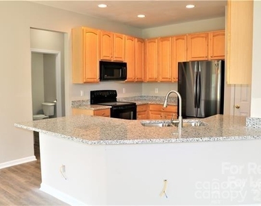 1218 Haden Drive - Photo Thumbnail 2