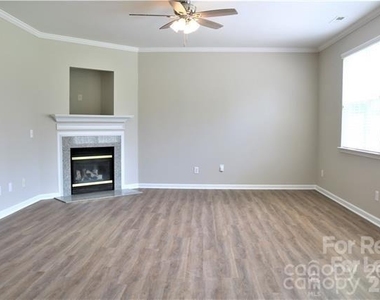 1218 Haden Drive - Photo Thumbnail 15