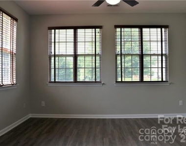 1218 Haden Drive - Photo Thumbnail 20