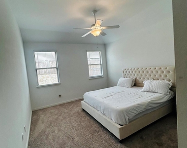 2106 Franklin Street - Photo Thumbnail 26