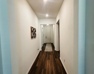 2106 Franklin Street - Photo Thumbnail 9