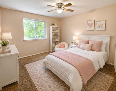 1811 Redwood Street - Photo Thumbnail 14