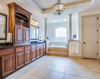 12226 Lazio Lane - Photo Thumbnail 20