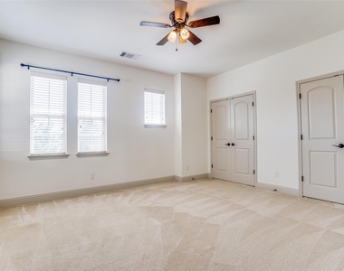 12226 Lazio Lane - Photo Thumbnail 26