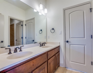 12226 Lazio Lane - Photo Thumbnail 25