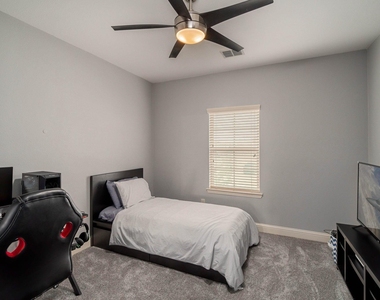410 Oxford Place - Photo Thumbnail 19