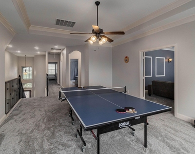 410 Oxford Place - Photo Thumbnail 16