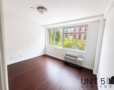 286 Stanhope Street - Photo Thumbnail 9