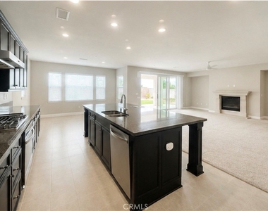 45667 Bassett Street - Photo Thumbnail 10