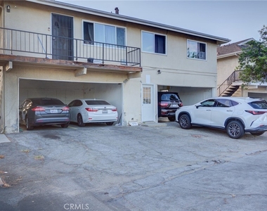 1751 Fullerton - Photo Thumbnail 24