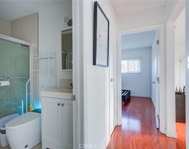 1751 Fullerton - Photo Thumbnail 21