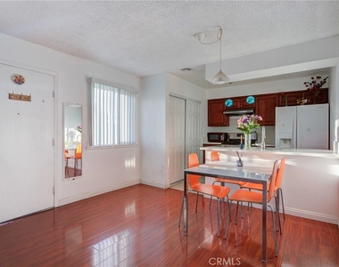 1751 Fullerton - Photo Thumbnail 10