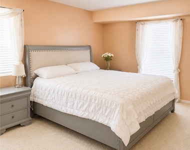 13104 Angeles Trail Way - Photo Thumbnail 10
