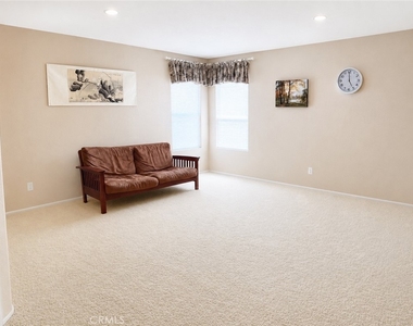 13104 Angeles Trail Way - Photo Thumbnail 8