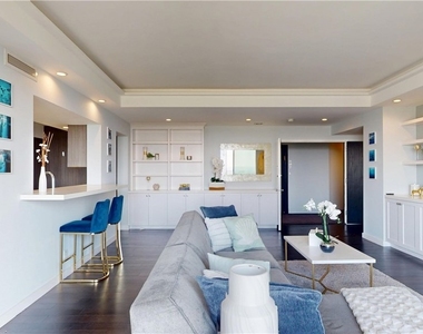 818 N Doheny Drive - Photo Thumbnail 16