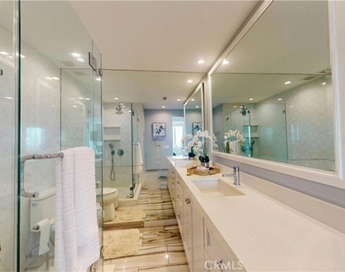818 N Doheny Drive - Photo Thumbnail 31
