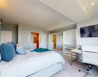 818 N Doheny Drive - Photo Thumbnail 25