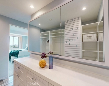 818 N Doheny Drive - Photo Thumbnail 30