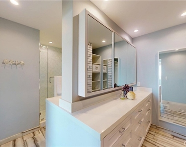 818 N Doheny Drive - Photo Thumbnail 29