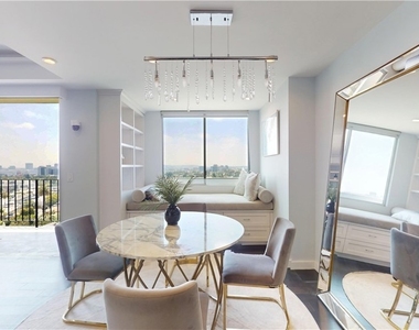 818 N Doheny Drive - Photo Thumbnail 9