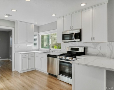 25906 Bellis Drive - Photo Thumbnail 3