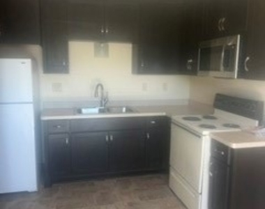 1 Mayfair Dr, - Photo Thumbnail 1