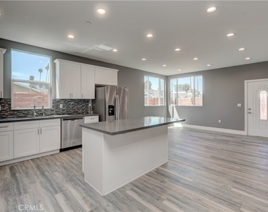 3626 S Cimarron Street - Photo Thumbnail 13