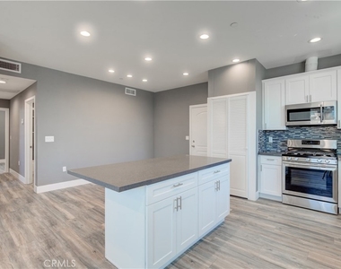 3626 S Cimarron Street - Photo Thumbnail 15
