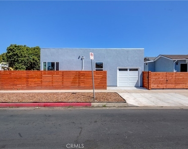 3626 S Cimarron Street - Photo Thumbnail 2
