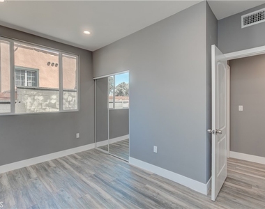 3626 S Cimarron Street - Photo Thumbnail 24