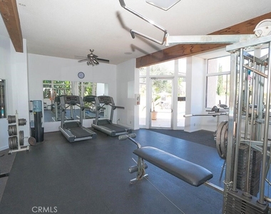 382 S Miraleste Drive - Photo Thumbnail 2