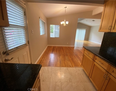 21622 Palos Verdes Blvd Boulevard - Photo Thumbnail 6