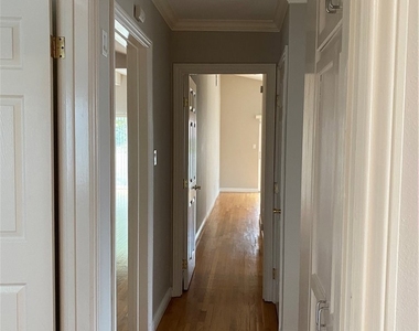 21622 Palos Verdes Blvd Boulevard - Photo Thumbnail 7