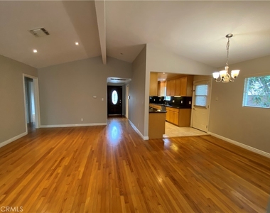 21622 Palos Verdes Blvd Boulevard - Photo Thumbnail 3